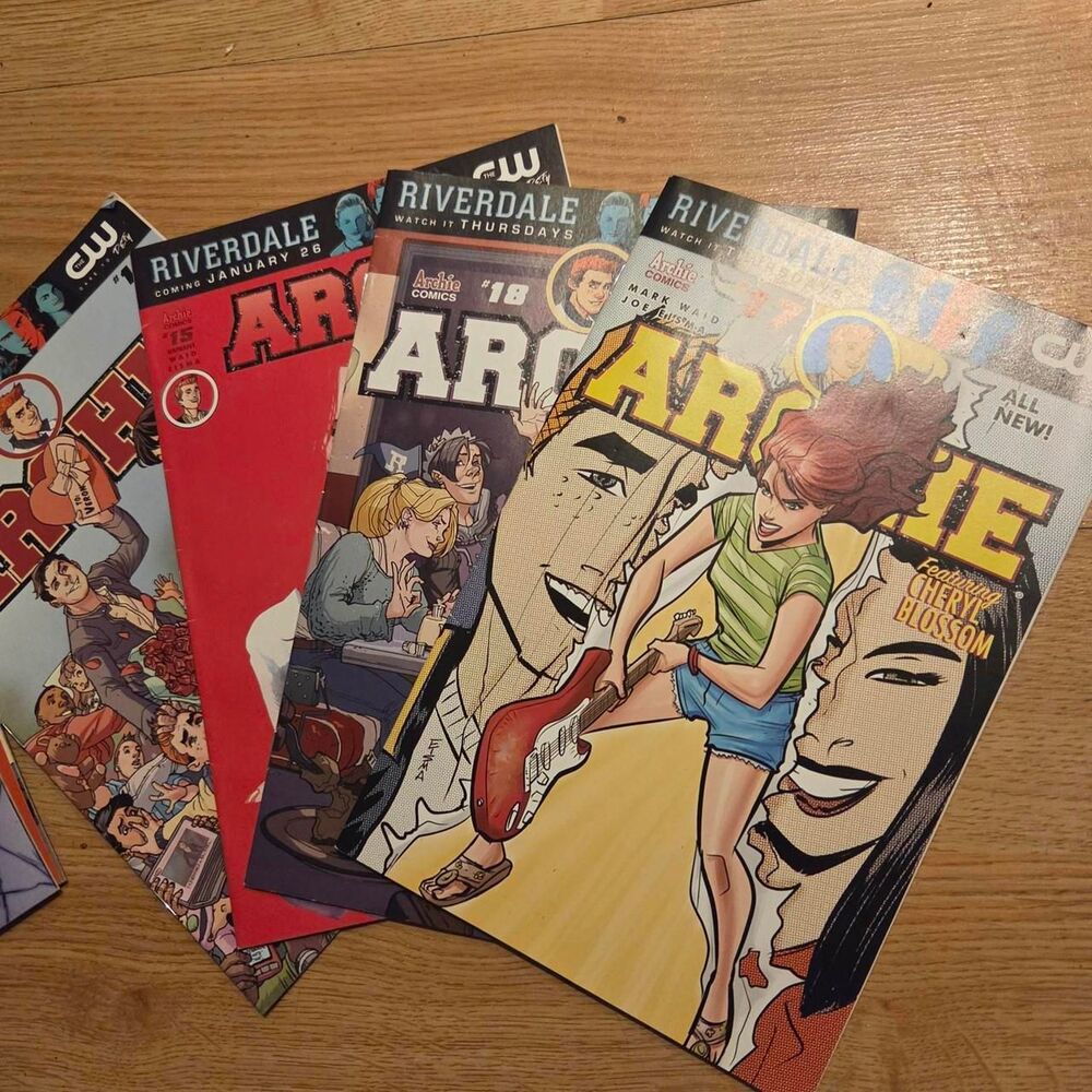 Magazines - Picture 3 of 7